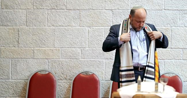 Teen's bar mitzvah gives Houston chance to commiserate, heal | iNFOnews.ca Teen's bar mitzvah gives Houston chance to commiserate, heal | iNFOnews.ca