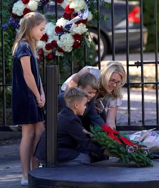 George HW Bush flies back to capital for final salute | iNFOnews.ca George HW Bush flies back to capital for final salute | iNFOnews.ca