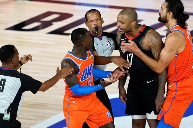 James, Davis help Lakers advance to 2nd round | iNFOnews.ca