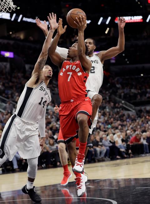 Aldridge, Murray power Spurs past Raptors, 101-97 | iNFOnews.ca
