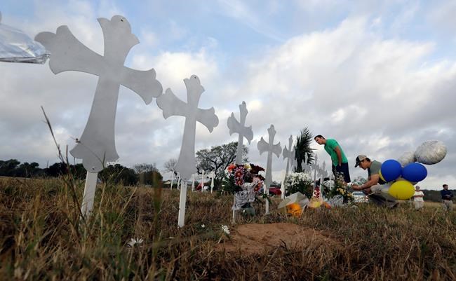 Texas massacre is seized on by both sides in gun debate | iNFOnews.ca Texas massacre is seized on by both sides in gun debate | iNFOnews.ca