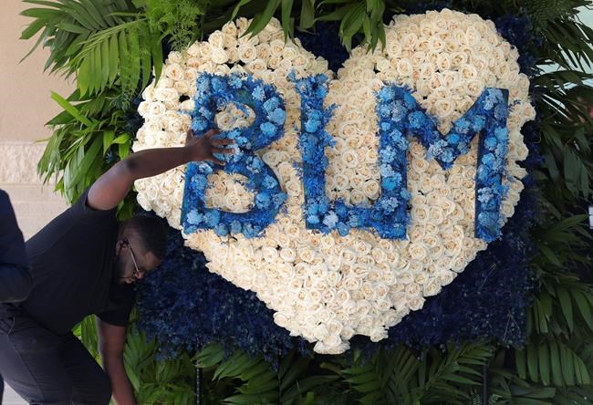 Floyd's casket arrives at Houston church for public viewing | iNFOnews.ca