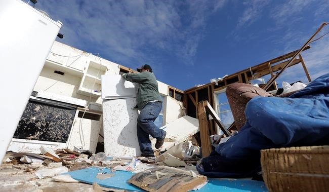 Coastal residents try to recover from Harvey's devastation | iNFOnews.ca