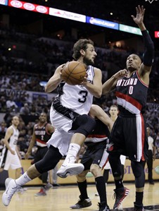 Parker has 2nd straight 30-plus game as Spurs open series against Blazers with 116-92 win | iNFOnews.ca