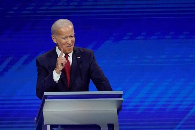 Biden shrugs off age chatter, pledges medical disclosures | iNFOnews.ca Biden shrugs off age chatter, pledges medical disclosures | iNFOnews.ca