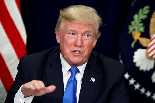 Trump on Xi: "Now some people might call him the king" | iNFOnews.ca CP500559482