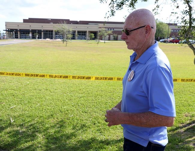 Gunman blasted through door, lingered for about 30 minutes | iNFOnews.ca CP317475853