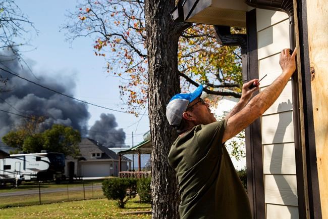 3 hurt at Texas chemical plant hit by 2 massive explosions | iNFOnews.ca