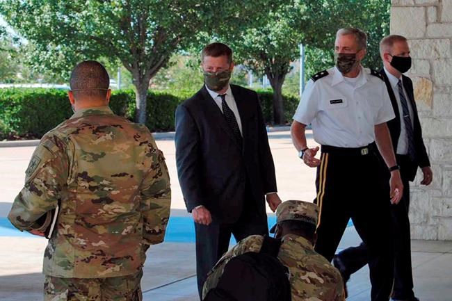 Fort Hood commander's transfer on hold amid investigations | iNFOnews.ca