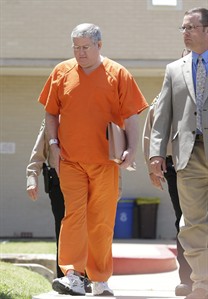 Former mortician being released from prison early in Texas widow's slaying; case inspired film | iNFOnews.ca Former mortician being released from prison early in Texas widow's slaying; case inspired film | iNFOnews.ca