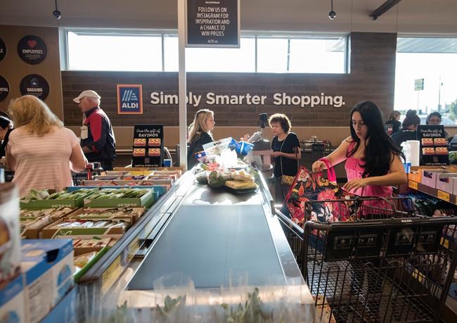 US consumer prices rose an annual 2.7 per cent in August | iNFOnews.ca CP715128526