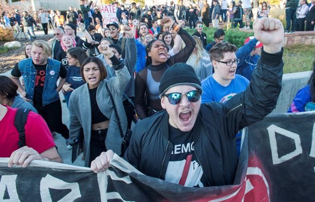The Latest: 2 arrests at Ben Shapiro protests on Utah campus | iNFOnews.ca CP2135367541