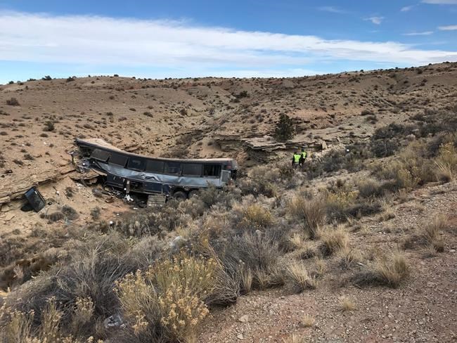 Bus crash in rural Utah kills 13-year-old, injures 12 others | iNFOnews.ca
