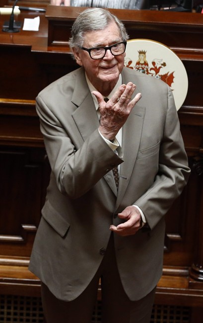 Earl Hamner Jr., creator of "Waltons" TV show, dies at 92 | iNFOnews.ca Earl Hamner Jr., creator of "Waltons" TV show, dies at 92 | iNFOnews.ca