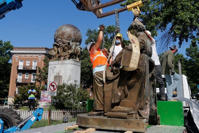 Judge blocks removal of more Confederate statues in Richmond | iNFOnews.ca CP396073582