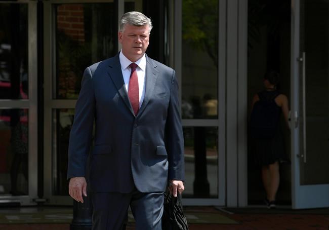 The Latest: Gates admits crimes with Manafort, embezzlement | iNFOnews.ca CP219303697