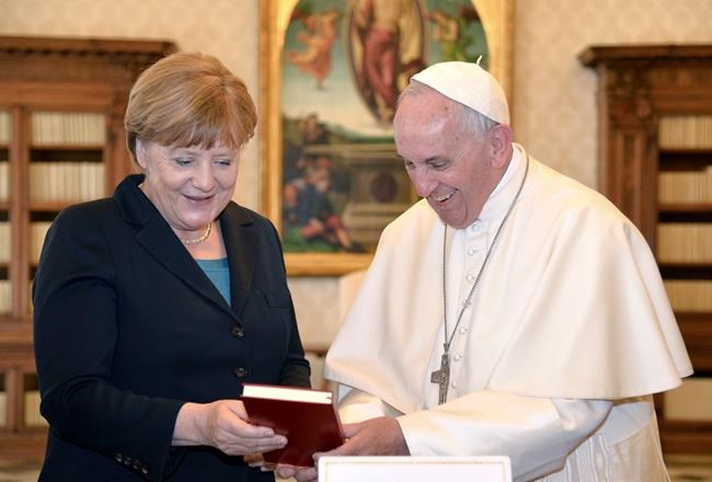 Pope seeks to renew European dream as he accepts unity prize | iNFOnews.ca