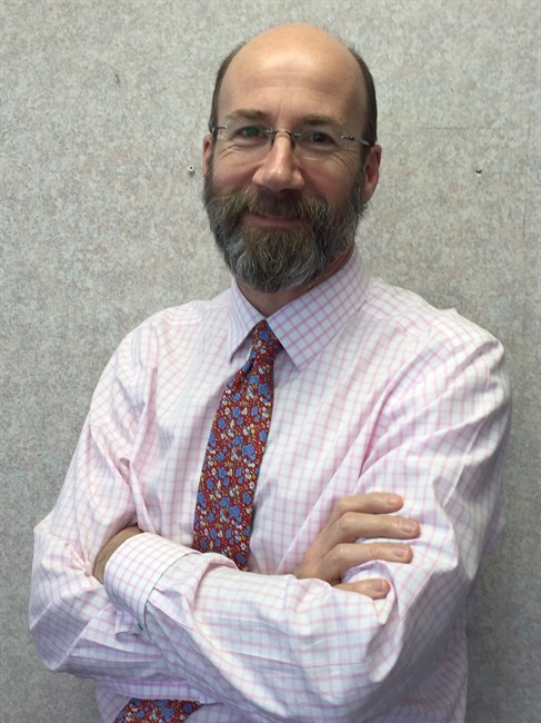 Doctor affiliated with Catholic hospital speaks out against assisted-death ban | iNFOnews.ca
