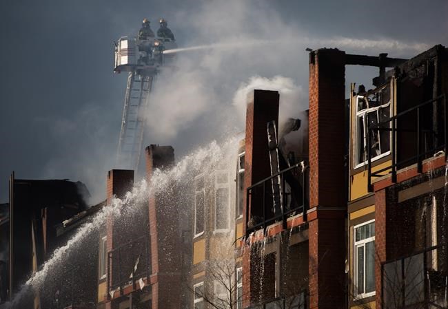 Firefighters battle blaze in Langley, B.C., apartment building | iNFOnews.ca