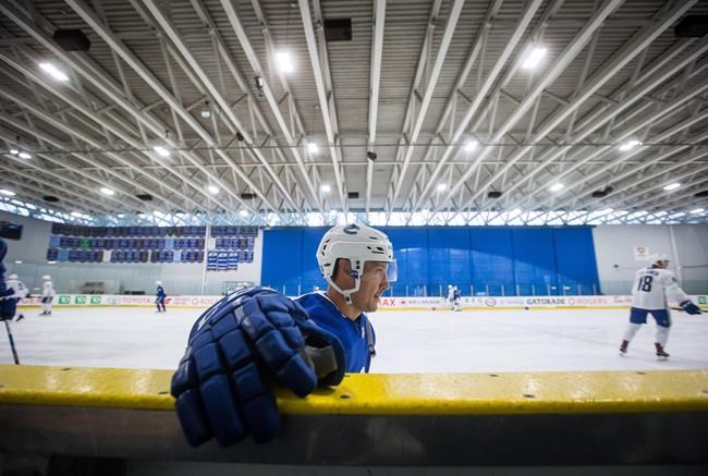 Jay Beagle showing fitness, leadership at Vancouver Canucks training camp | iNFOnews.ca CP606274523
