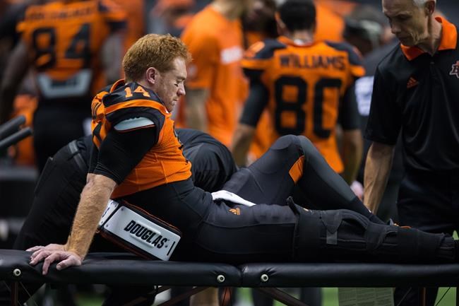 Lions quarterback Travis Lulay suffers suspected torn ACL against Alouettes | iNFOnews.ca CP2103898020