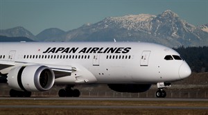 Boeing 787 Dreamliner from Japan makes first landing at Vancouver's airport | iNFOnews.ca CP27062931