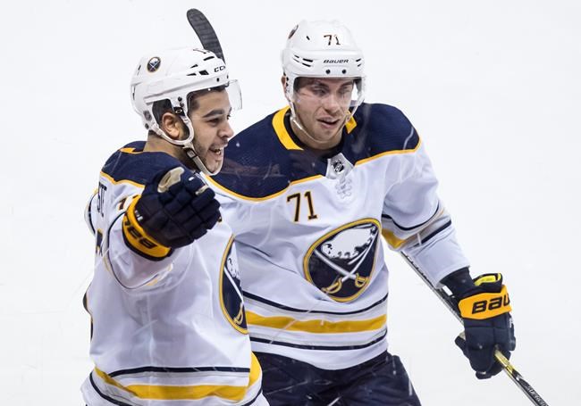 Robin Lehner earns second straight shutout, Sabres beat Canucks 4-0 | iNFOnews.ca