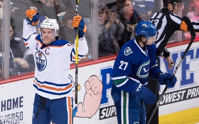 Cam Talbot makes 26 saves for shutout, Oilers win fifth in a row | iNFOnews.ca CP2120641654