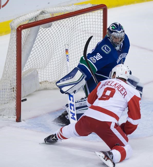 Justin Abdelkader scores in overtime, Red Wings edge Canucks 3-2 | iNFOnews.ca Justin Abdelkader scores in overtime, Red Wings edge Canucks 3-2 | iNFOnews.ca