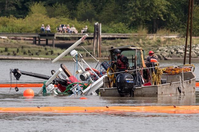 Capsized tug now out of the water at the mouth of B.C.'s Fraser River | iNFOnews.ca CP1783116988