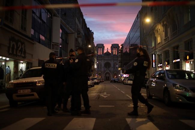 Tunisian carrying Qur’an fatally stabs 3 in French church | iNFOnews.ca