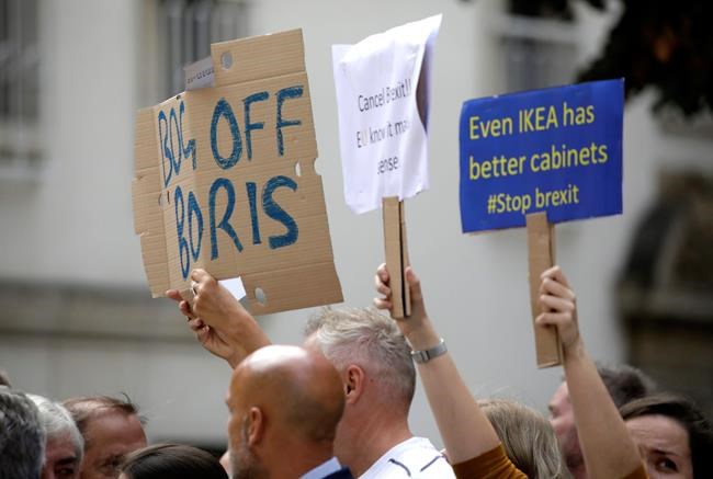 Noise but no breakthrough as Johnson, Juncker talk Brexit | iNFOnews.ca