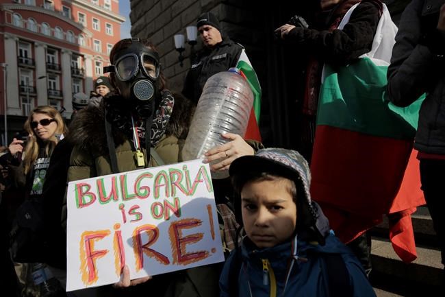 Bulgarians protest severe water shortage in industrial city | iNFOnews.ca CP157009810