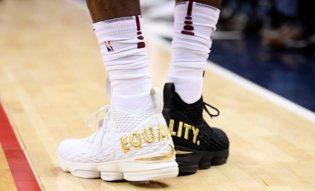 LeBron wears 1 black shoe, 1 white shoe saying 'equality' | iNFOnews.ca