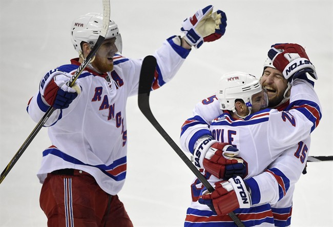 Kreider scores twice, Lundqvist makes 42 saves, Rangers hold off Capitals 4-3 to force Game 7 | iNFOnews.ca CP33044831
