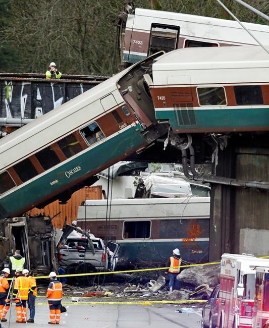 AP FACT CHECK: Trump doesn't wait for facts in Amtrak crash | iNFOnews.ca