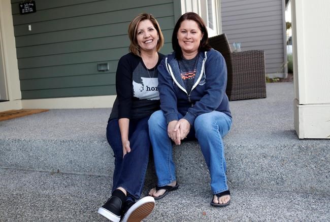 Las Vegas shooting survivor is learning to live with fear | iNFOnews.ca CP1104309252