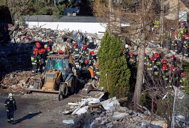 Polish experts seek evidence in gas blast that killed 8 | iNFOnews.ca CP535078758