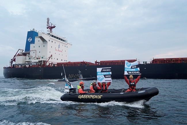 Polish border guards board Greenpeace ship, end coal protest | iNFOnews.ca CP1705617906