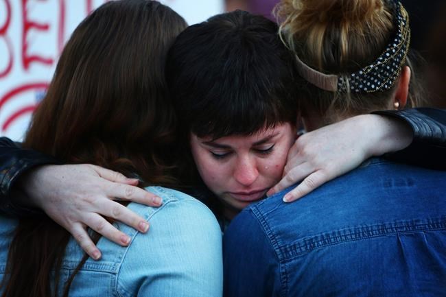 The Latest: Gunman's ex-wife urges no rush to judgment | iNFOnews.ca CP820906350