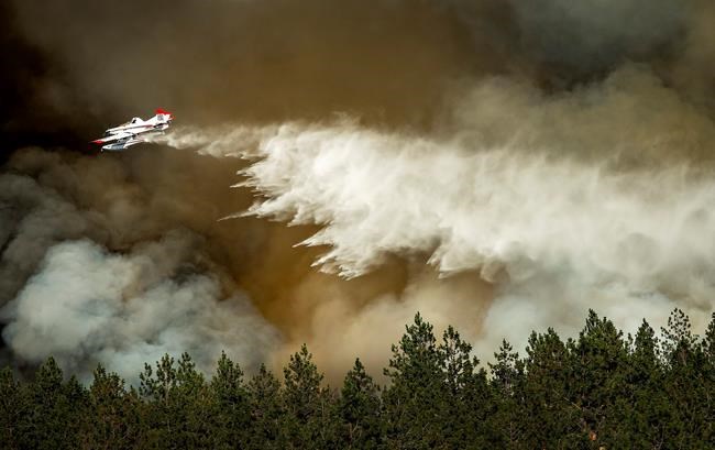 The Latest: Oregon wildfire grows to 70 square miles | iNFOnews.ca CP1823029322