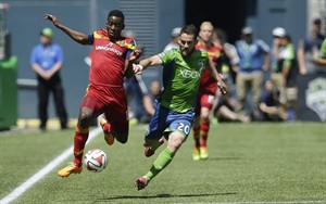 Major League Soccer, players agree in principle to 5-year labour deal, averting possible strike | iNFOnews.ca CP32151834