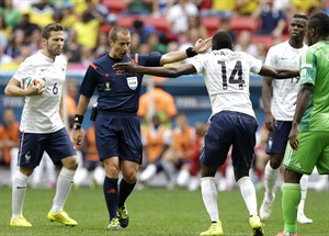 France reaches World Cup quarterfinals after beating Nigeria 2-0 with late goals | iNFOnews.ca CP28964766