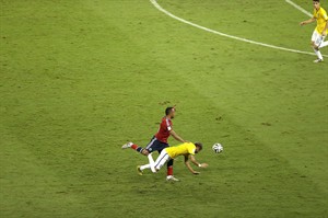 Colombia defender Zuniga apologizes to Neymar for tackle that knocked him out of World Cup | iNFOnews.ca CP29028719