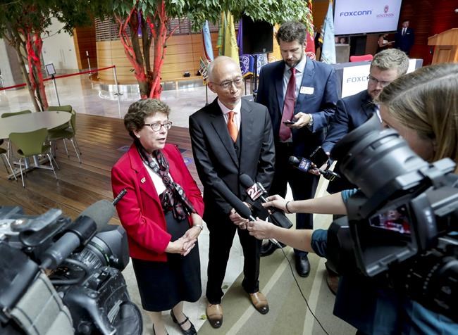 Foxconn giving $100 million to UW-Madison for partnership | iNFOnews.ca CP2004230463