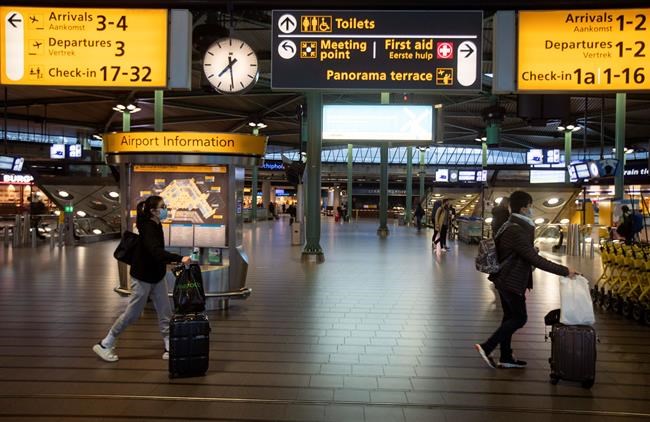 Amsterdam's Schiphol Airport cuts hundreds of jobs | iNFOnews.ca CP307692963