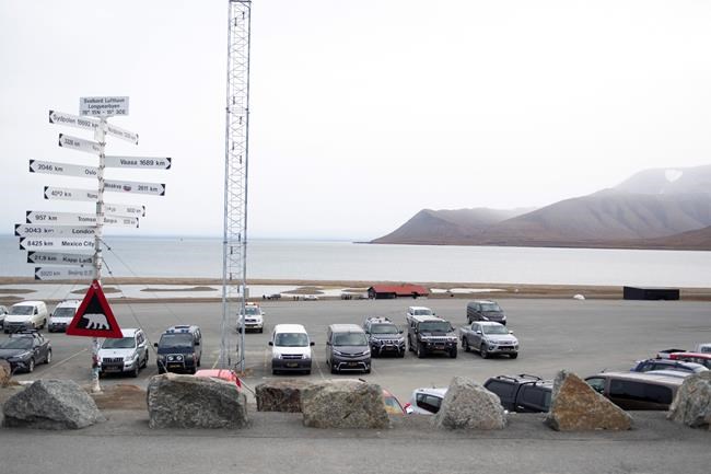 Man killed by polar bear on Norway's Arctic Svalbard islands | iNFOnews.ca CP1850644154