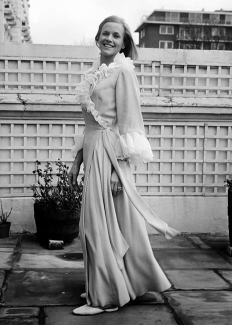 Honor Blackman, who played Bond's Pussy Galore, dies at 94 | iNFOnews.ca Honor Blackman, who played Bond's Pussy Galore, dies at 94 | iNFOnews.ca