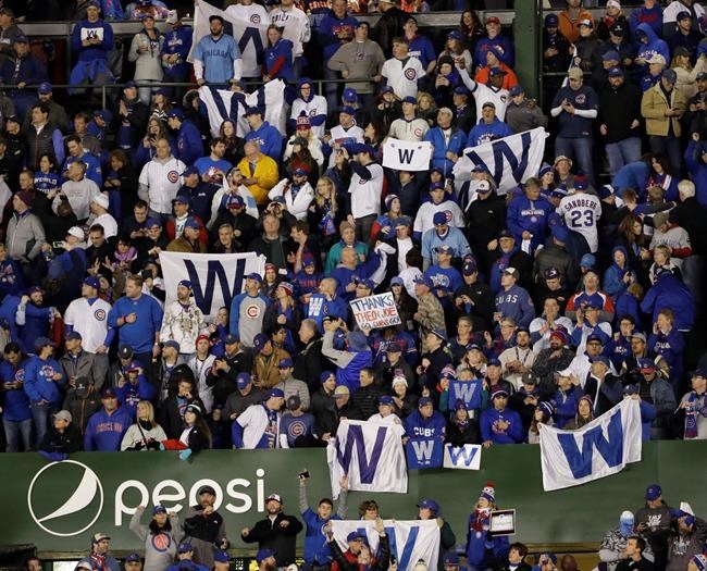 Chapman, Cubs stop Indians, cut World Series deficit to 3-2 | iNFOnews.ca CP1658240652