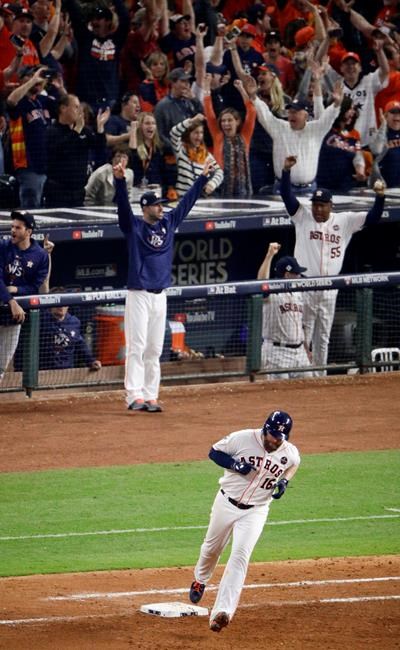 Astros, Dodgers connect, riveting World Series onto Game 6 | iNFOnews.ca